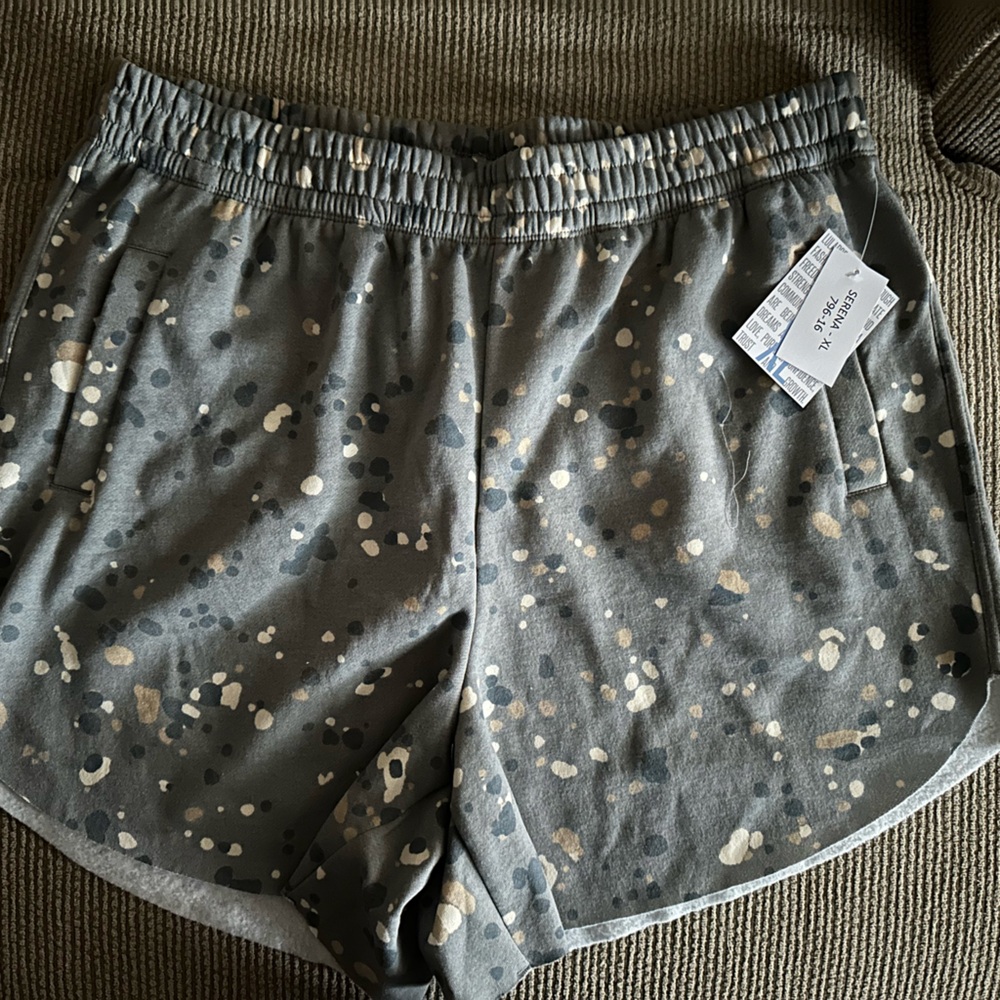 LuLaRoe Serena Lounge Shorts XL (16-18)
